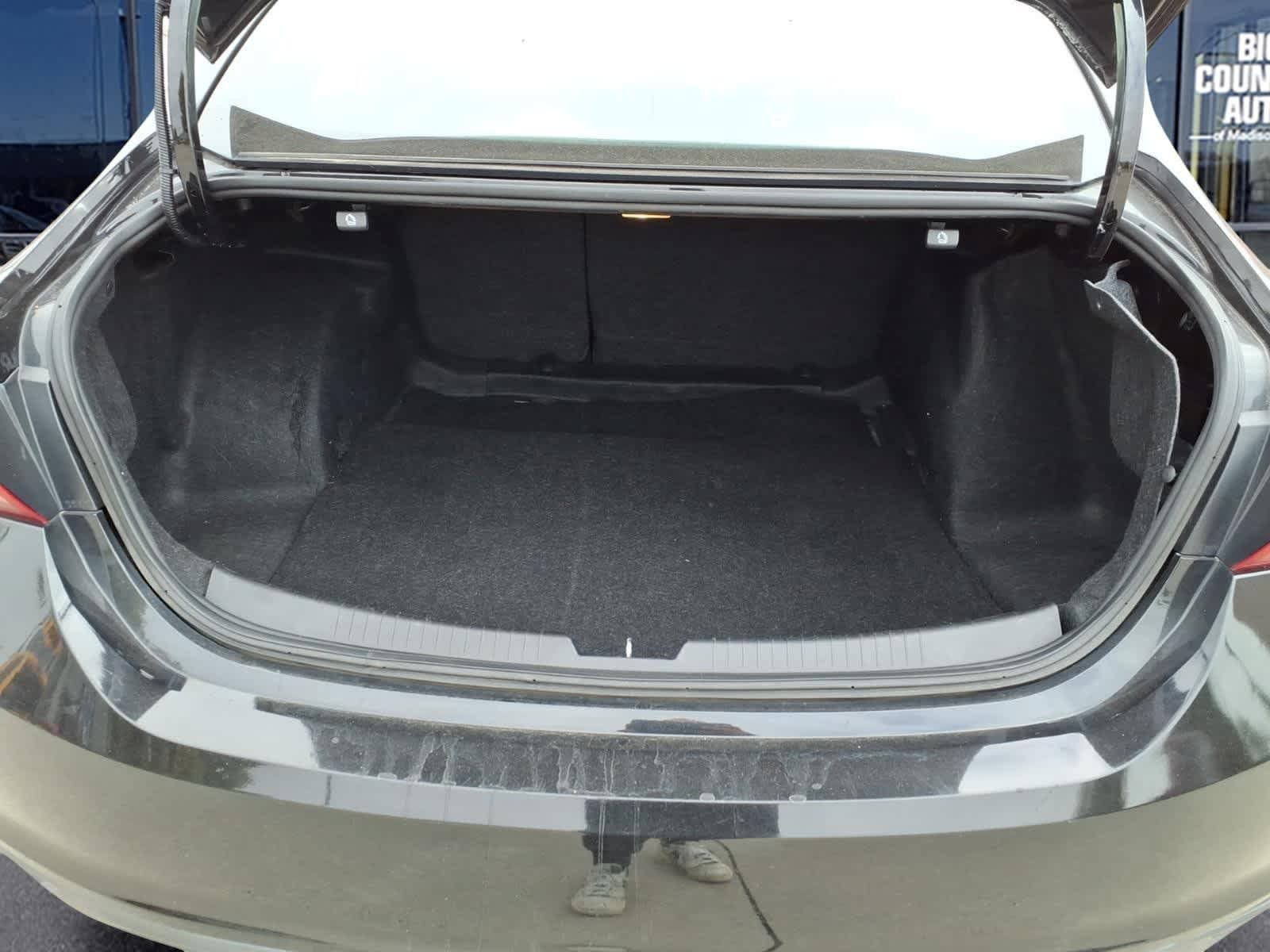 Used 2020 Chevrolet Malibu LT FWD image 10