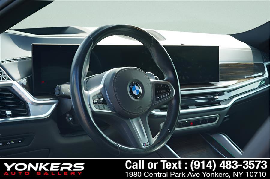 Used 2024 BMW X6 xDrive40i w/ Premium Package image 32