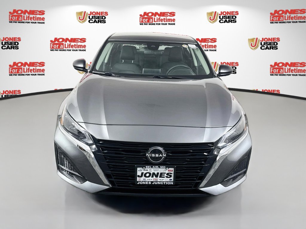 Certified 2024 Nissan Altima 2.5 SV FWD image 11