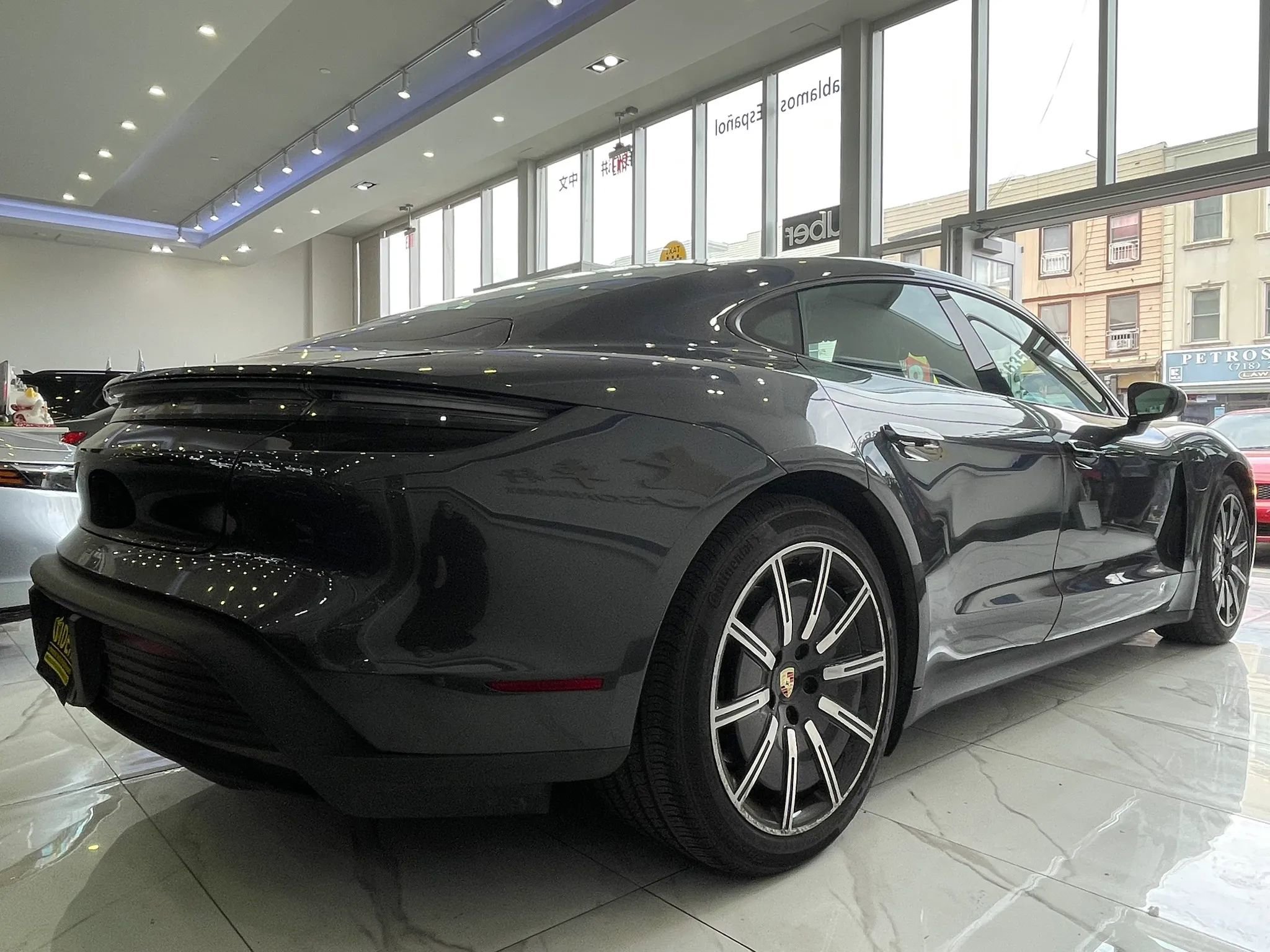 Used 2021 Porsche Taycan RWD image 6