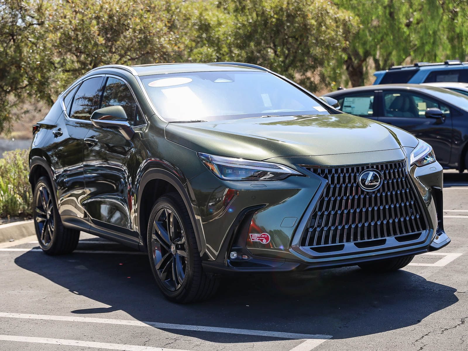 Used 2024 Lexus NX 450h+ AWD w/ Vision Package image 3