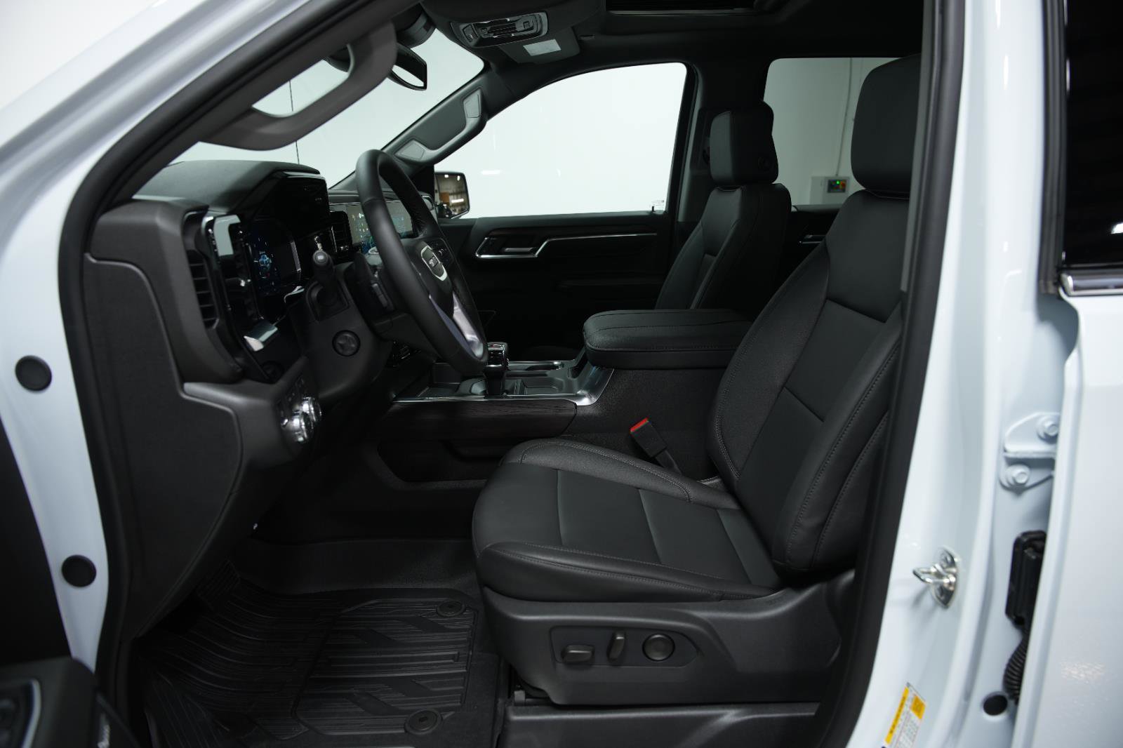 New 2026 GMC Sierra 1500 SLT w/ SLT Premium Plus Package image 27