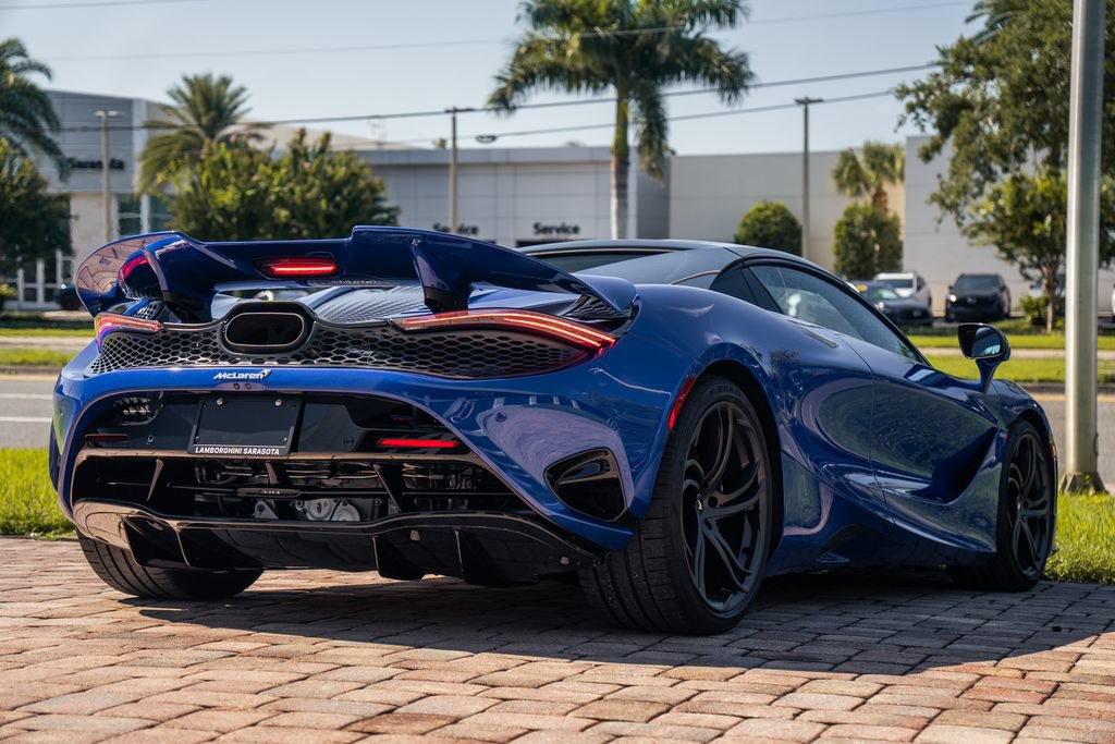 Used 2024 McLaren 750S Spider RWD image 5