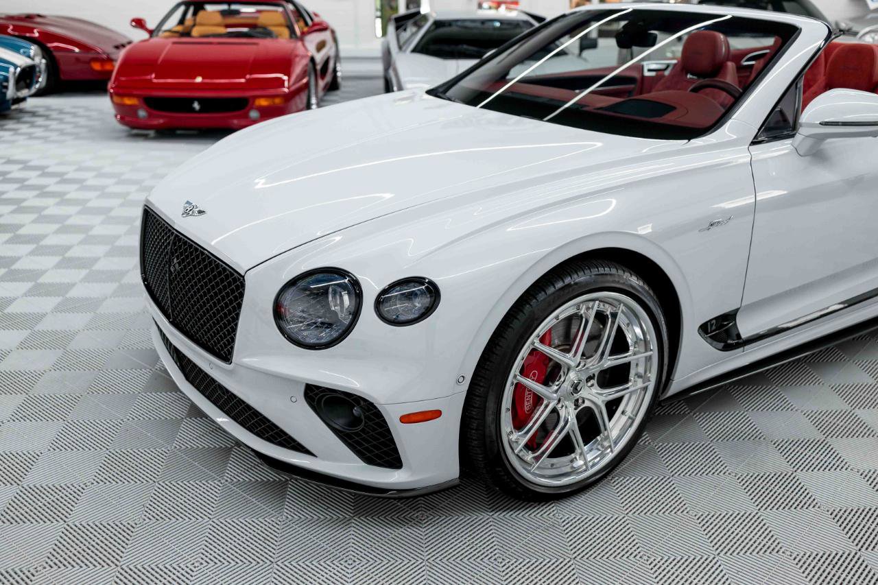 Used 2022 Bentley Continental GT Speed image 11
