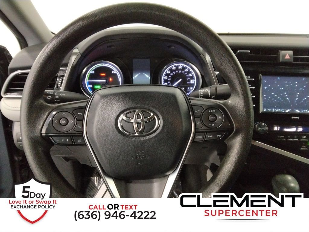 Used 2020 Toyota Camry LE image 10