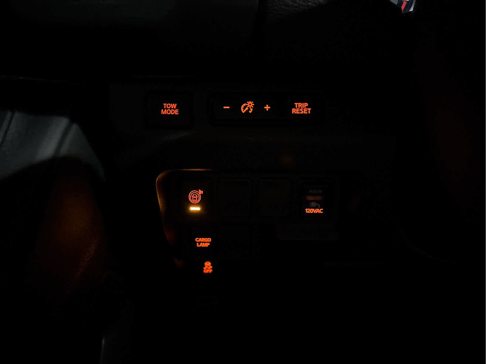 Used 2024 Nissan Frontier SL w/ Technology Package image 25