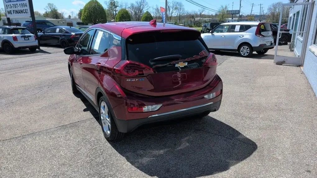 Used 2021 Chevrolet Bolt LT FWD image 9