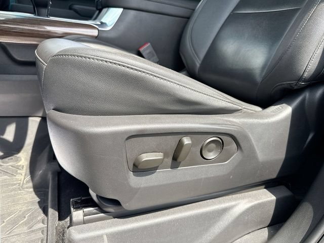 Used 2023 Chevrolet Silverado 1500 RST AWD/4WD image 12