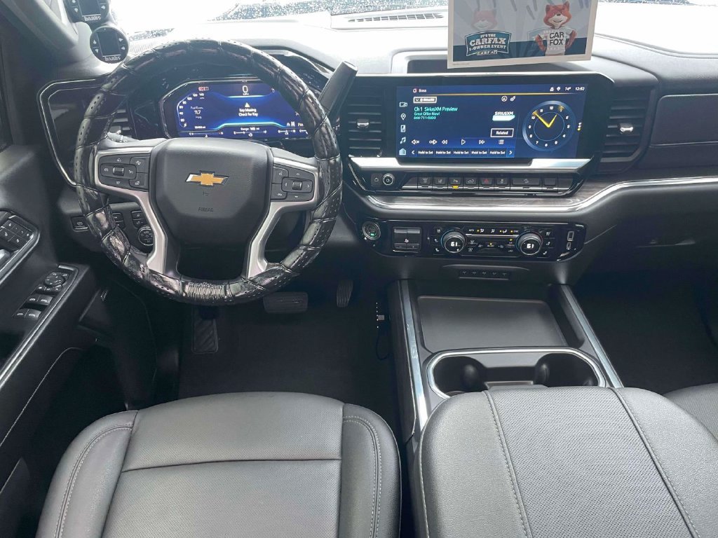 Used 2024 Chevrolet Silverado 3500 LTZ w/ LTZ Convenience Package AWD/4WD image 12