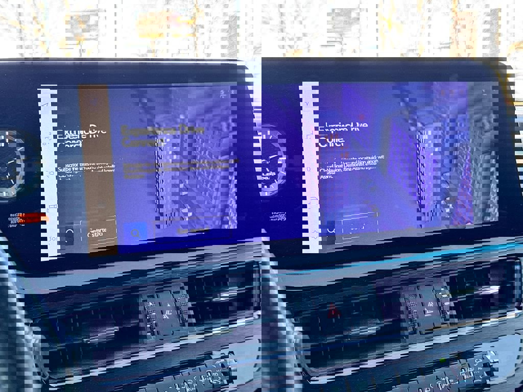 Used 2023 Lexus ES 300h F Sport image 27