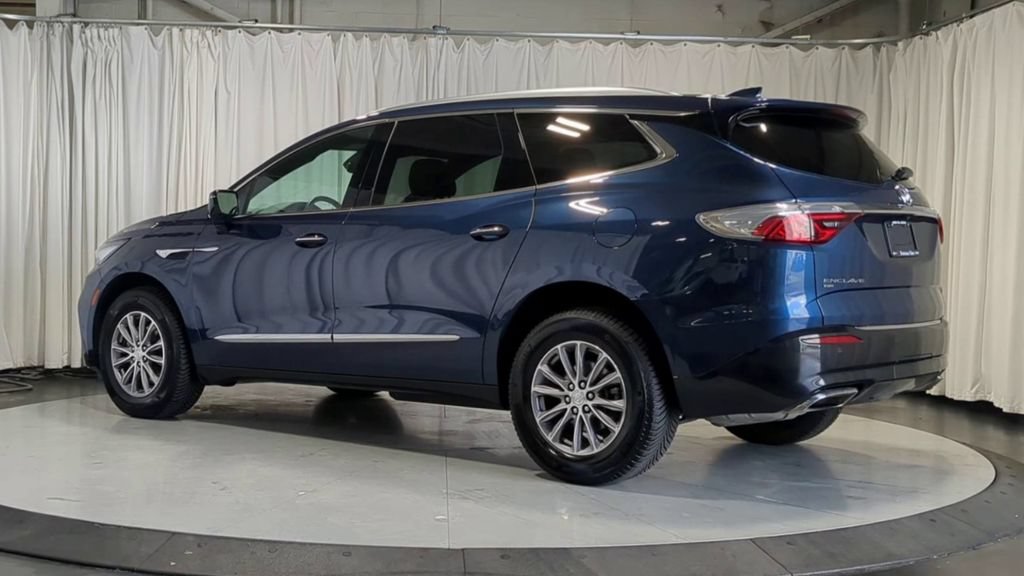 Used 2022 Buick Enclave Essence w/ Trailering Package, 5000 lbs. AWD/4WD image 8