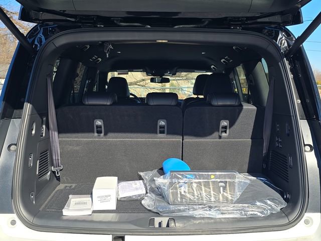 New 2026 Nissan Armada PRO-4X w/ Captain's Chari Seat Package AWD/4WD image 15