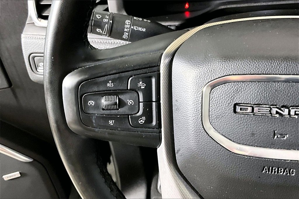 Used 2024 GMC Yukon Denali image 14