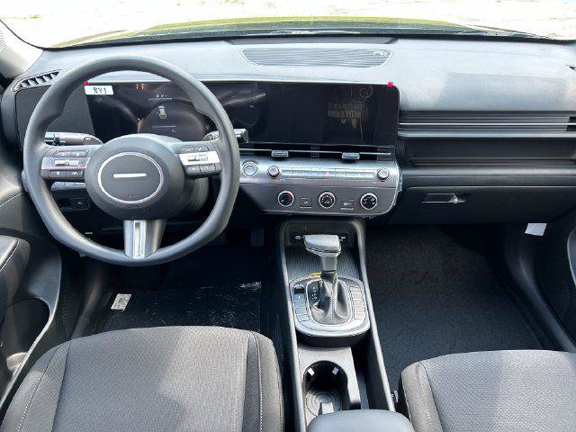 New 2027 Hyundai Kona SE AWD/4WD image 17
