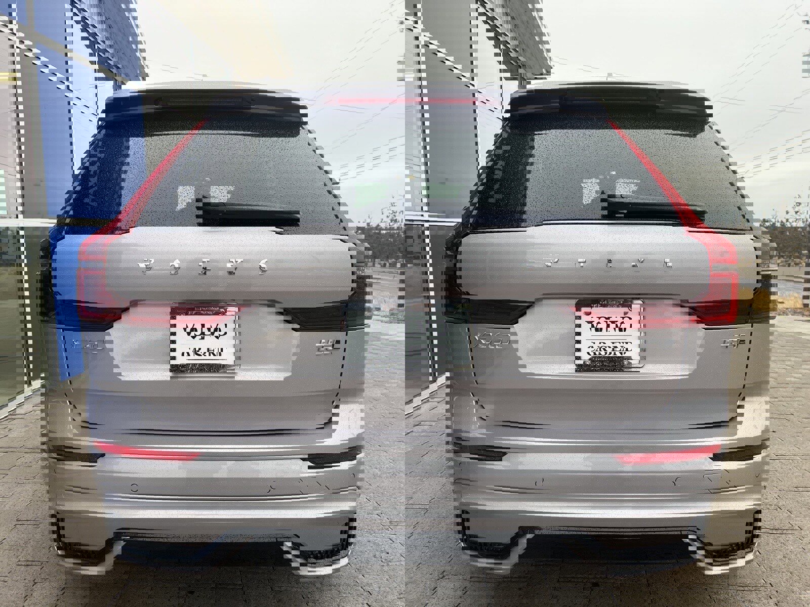 New 2026 Volvo XC60 B5 Core w/ Climate Package image 4