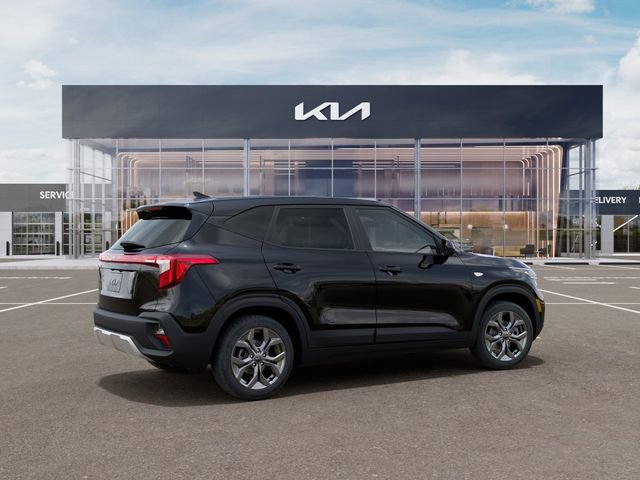 New 2026 Kia Seltos LX FWD image 6