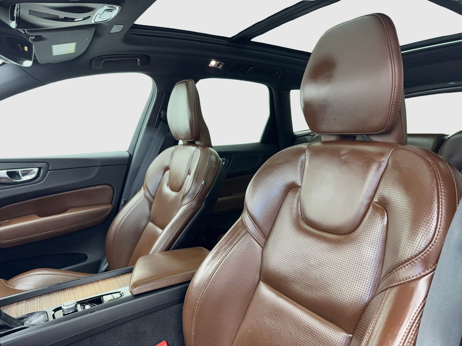 Used 2021 Volvo XC60 T5 Inscription w/ Protection Package image 15