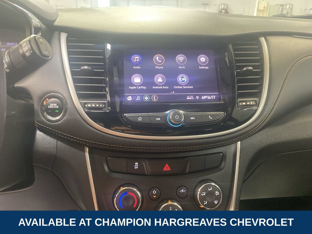 Used 2020 Chevrolet Trax LT w/ LT Convenience Package FWD image 17
