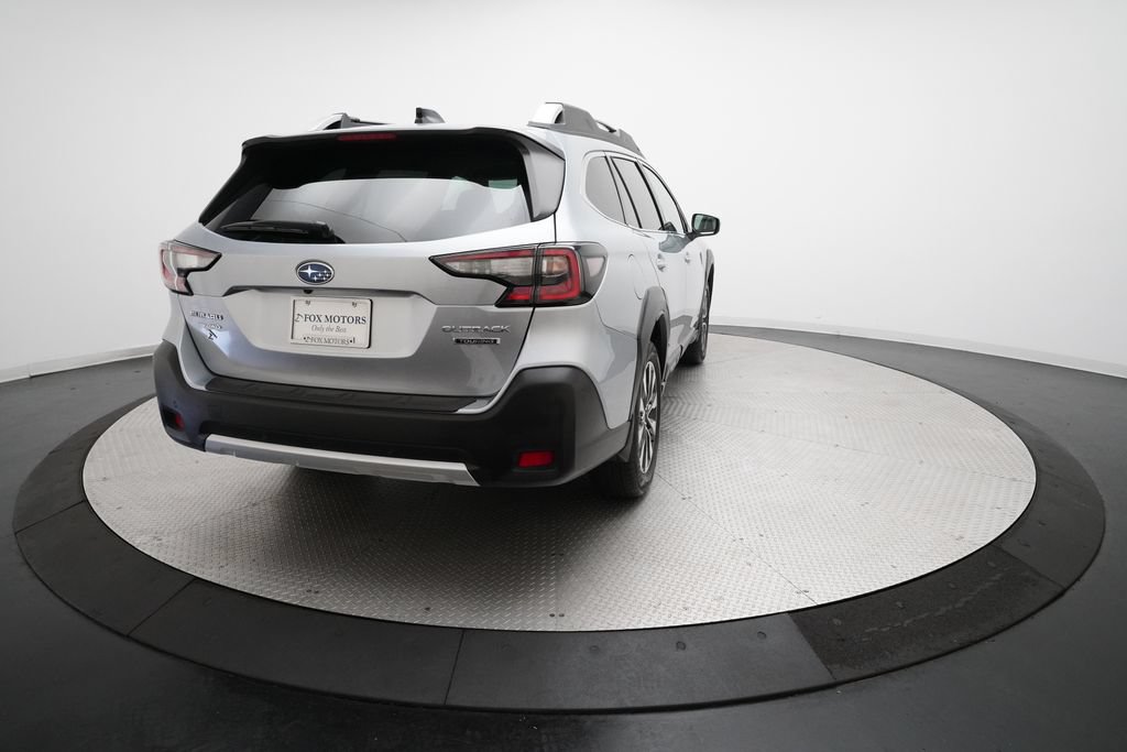 Certified 2025 Subaru Outback Touring AWD/4WD image 13