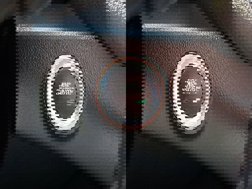 Certified 2023 GMC Terrain SLT w/ Elevation Edition AWD/4WD image 25