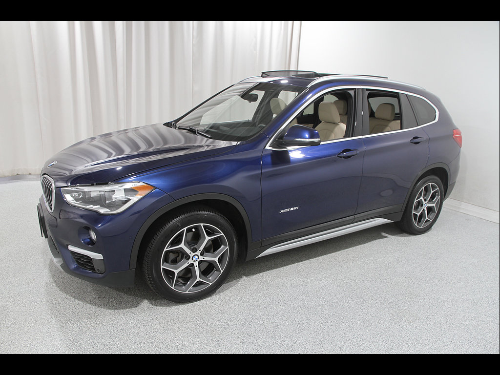 Used 2018 BMW X1 xDrive28i AWD/4WD image 3