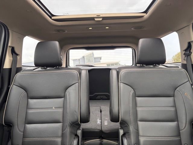 Used 2019 GMC Acadia Denali w/ Technology Package AWD/4WD image 12