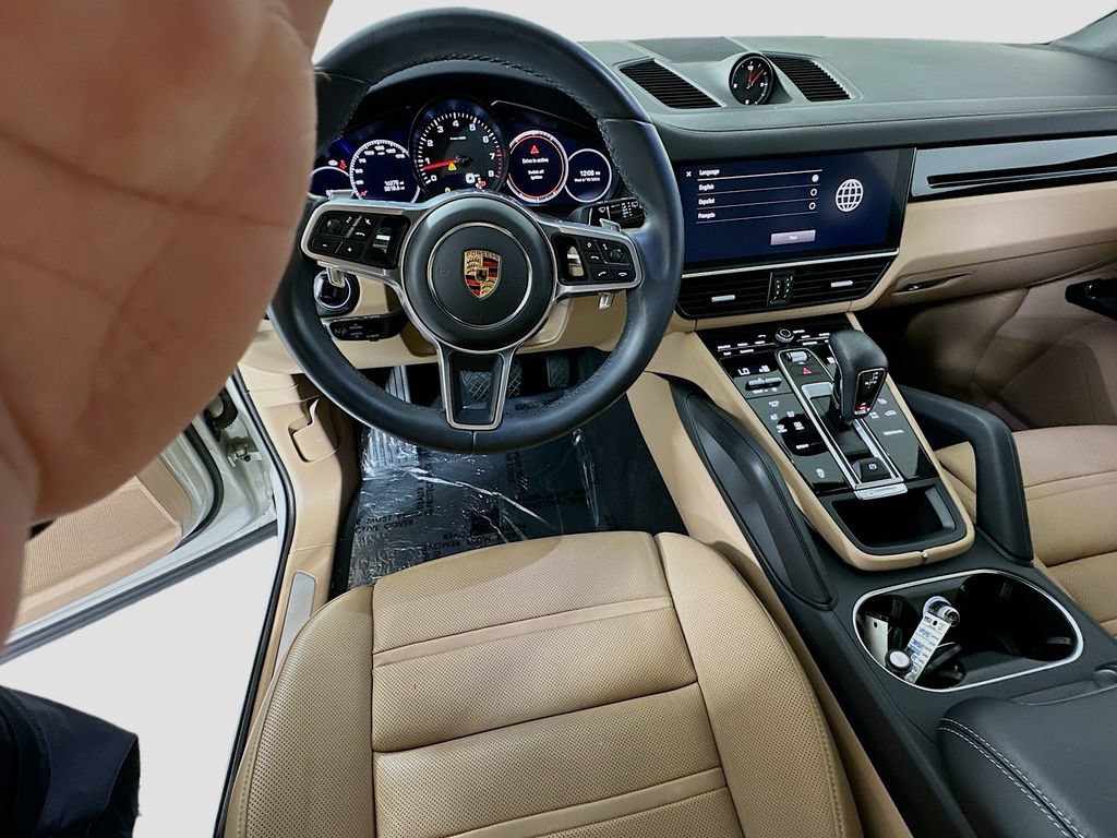 Certified 2023 Porsche Cayenne AWD/4WD image 12
