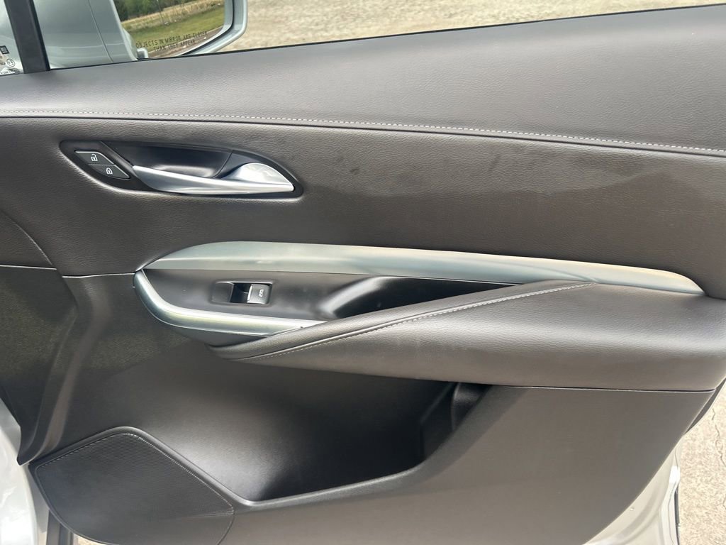 Used 2020 Cadillac XT4 Premium Luxury w/ Cold Weather Package image 22