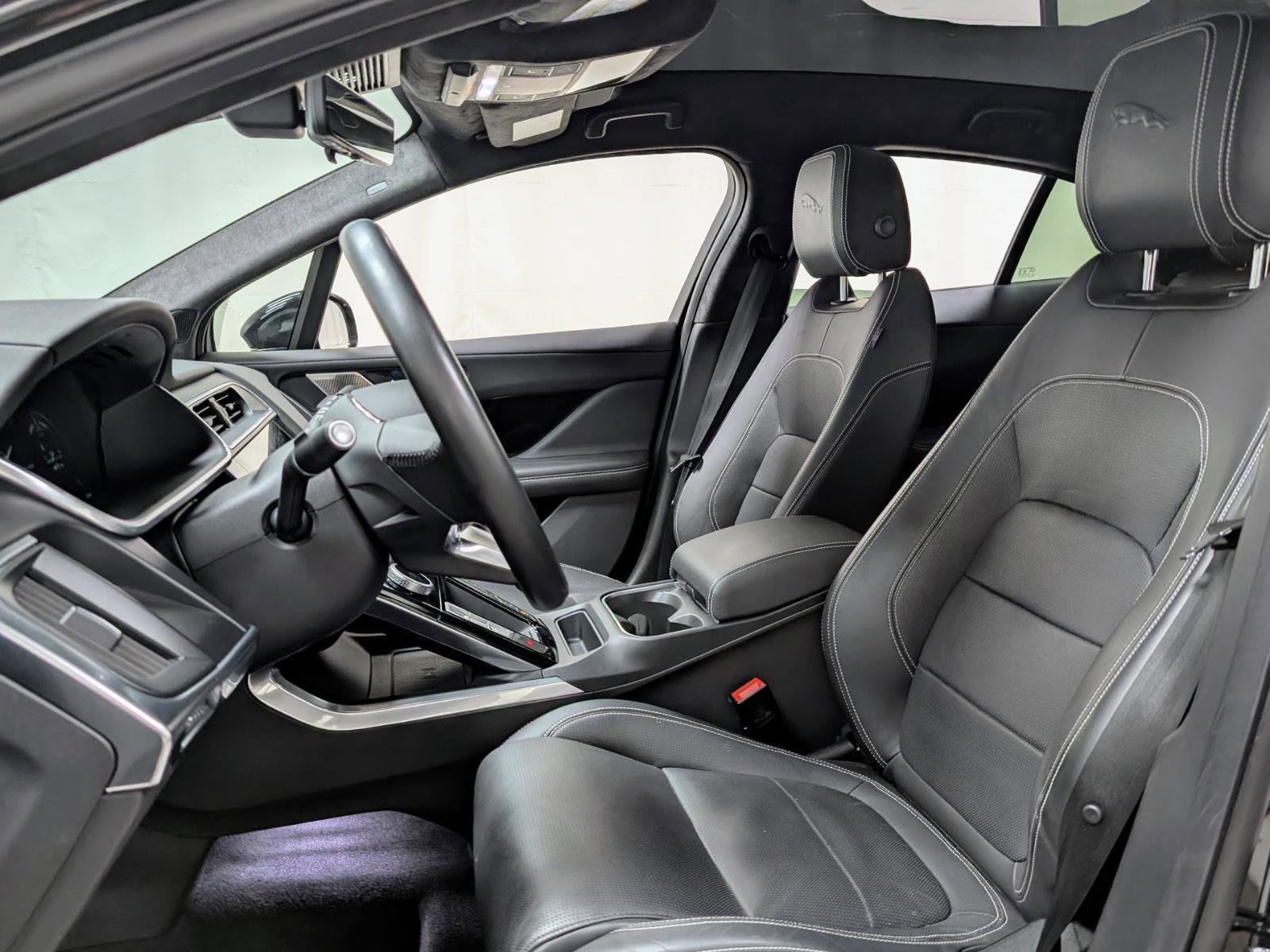 Used 2024 Jaguar I-PACE R-Dynamic HSE image 15