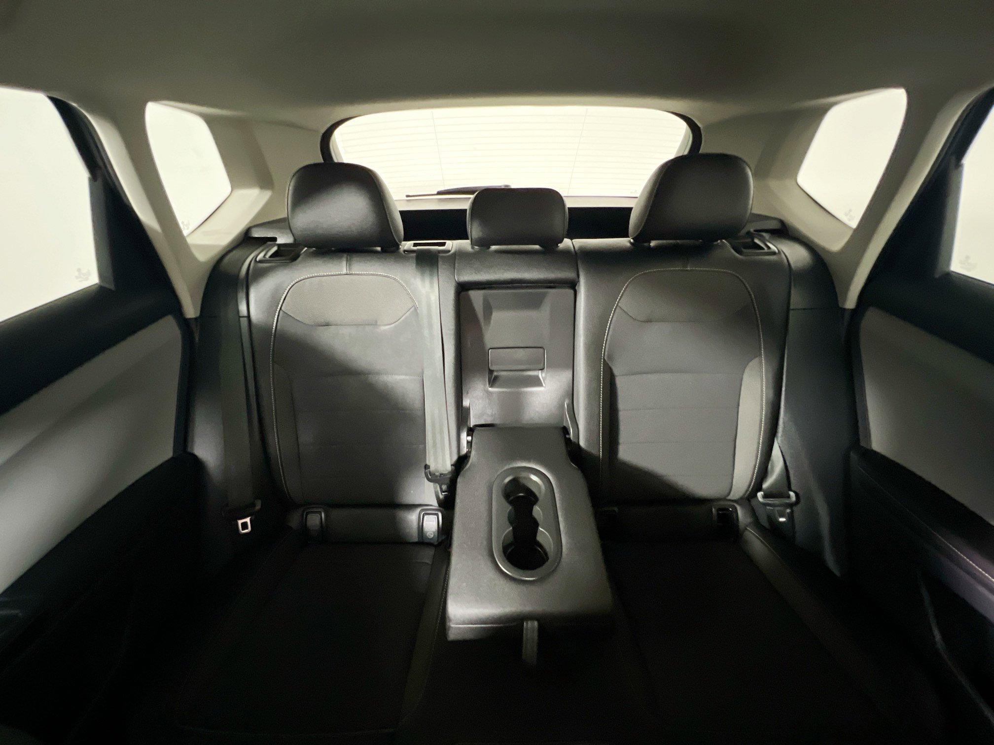 Used 2024 Volkswagen Taos SE image 33