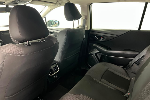 Used 2025 Subaru Outback Premium AWD/4WD image 19