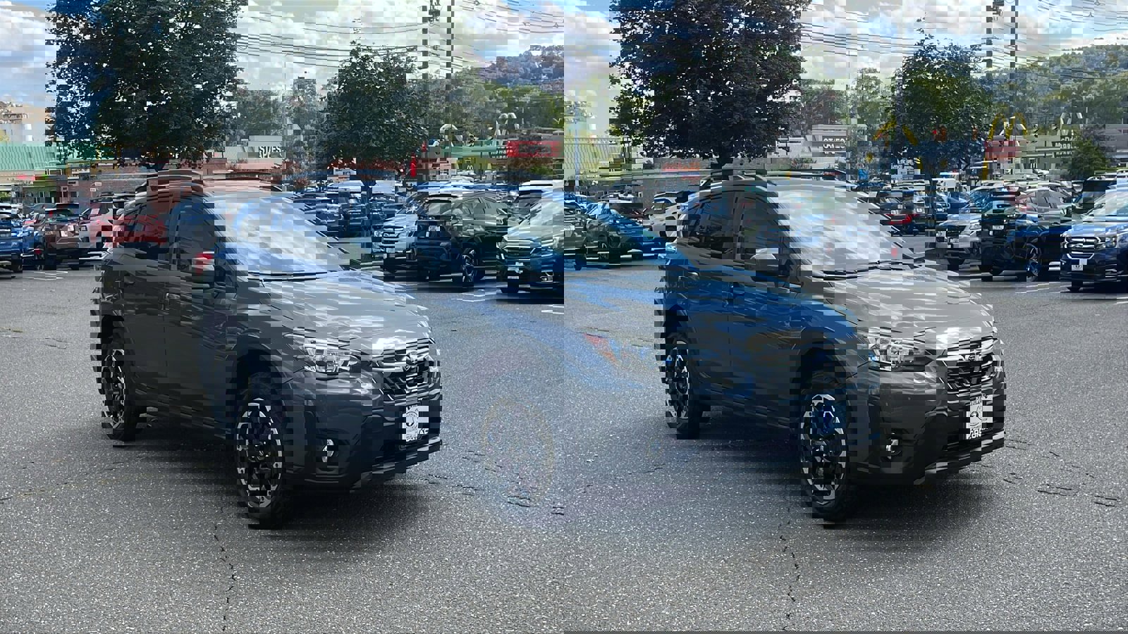 Used 2021 Subaru Crosstrek 2.0i Premium w/ Moonroof Package image 2