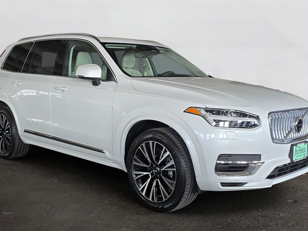 Certified 2025 Volvo XC90 T8 Plus image 3