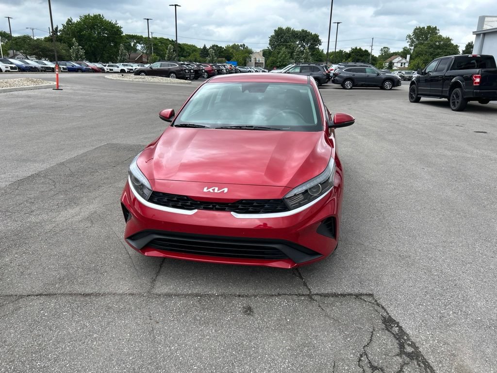 Used 2024 Kia Forte LXS w/ LXS Technology Package FWD image 9