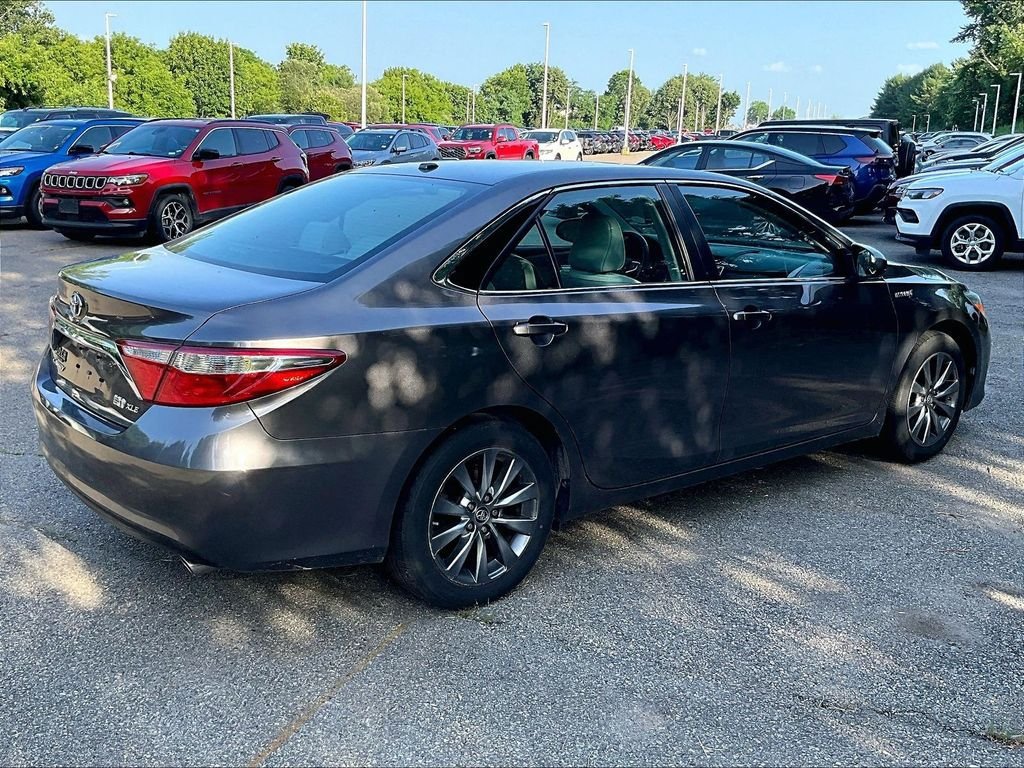 Used 2017 Toyota Camry XLE FWD image 6