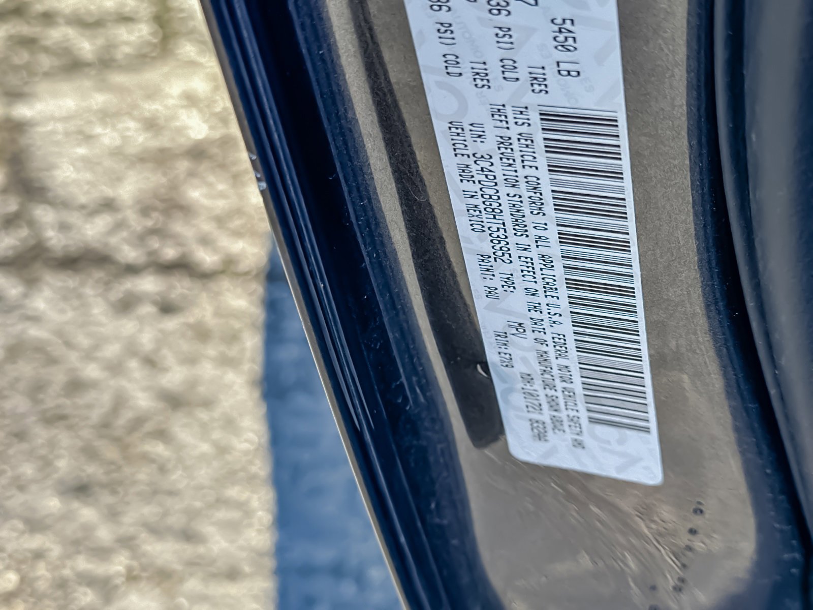 Used 2017 Dodge Journey SXT w/ Comfort/Convenience Group image 28