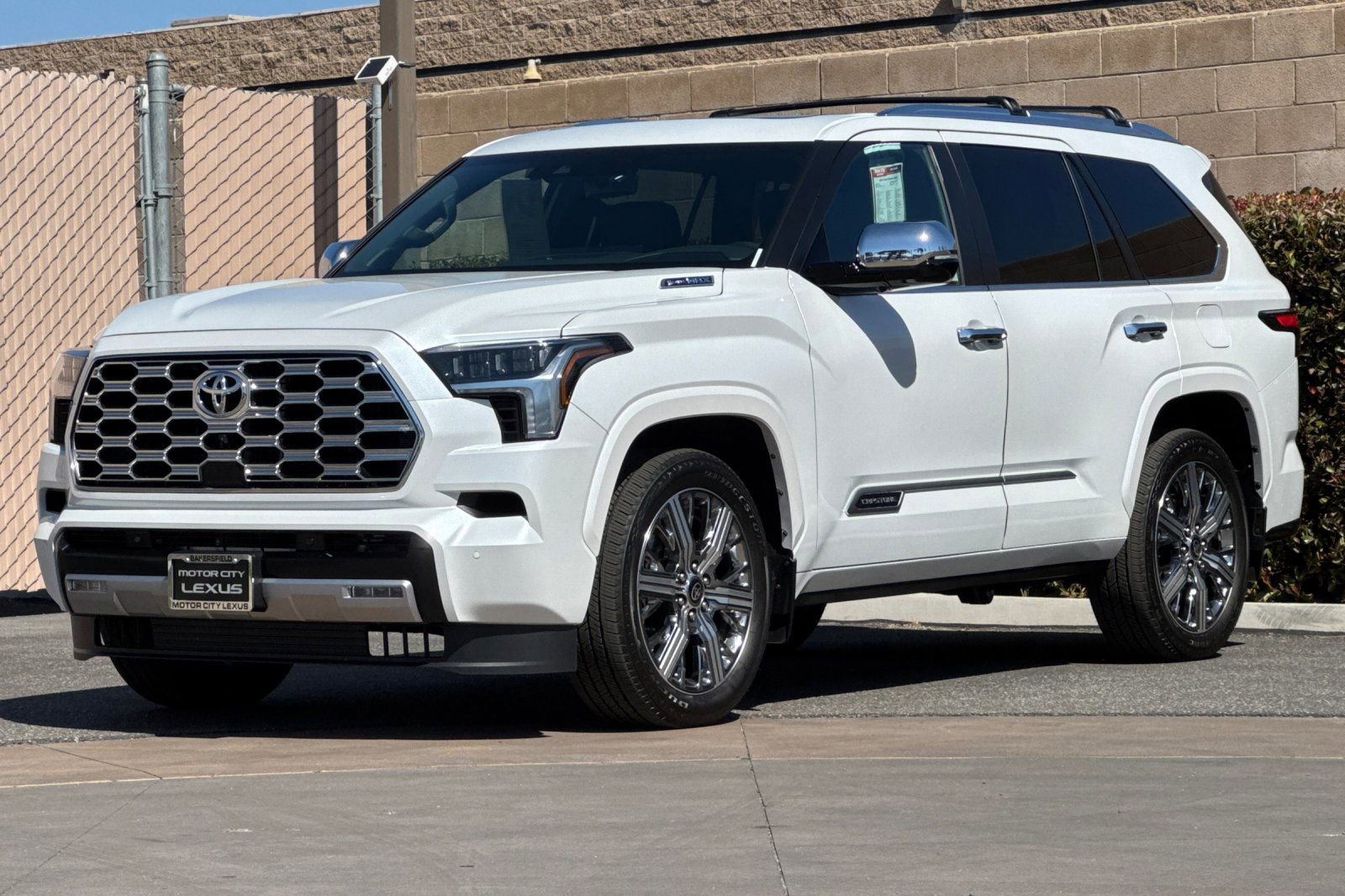 Used 2026 Toyota Sequoia Capstone AWD/4WD image 8