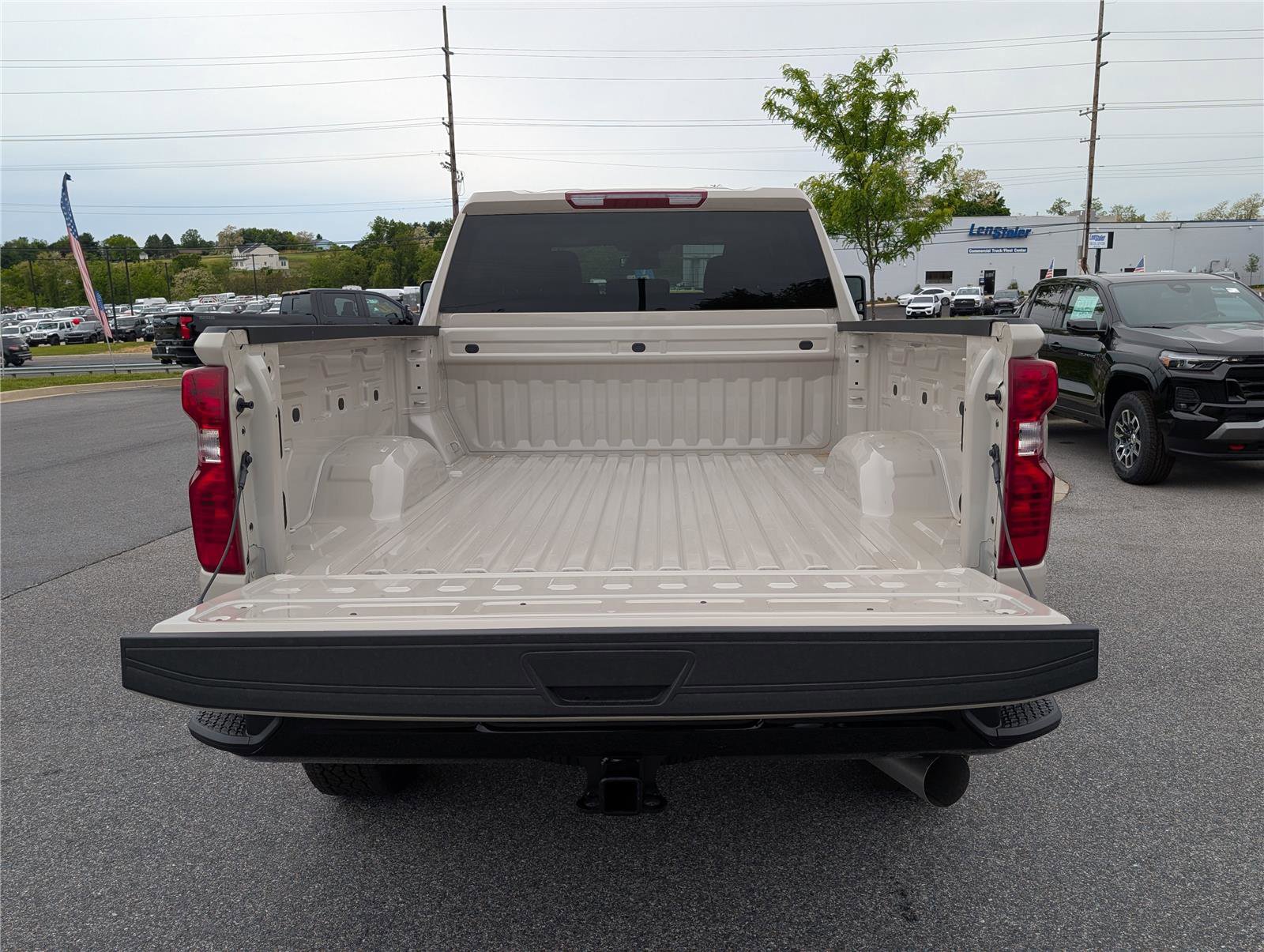 New 2026 Chevrolet Silverado 2500 Custom w/ Custom Value Package AWD/4WD image 9