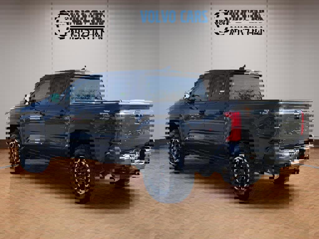 Used 2025 Toyota Tacoma TRD Off-Road image 22