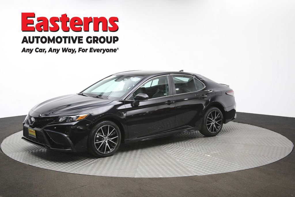 Used 2024 Toyota Camry SE image 92