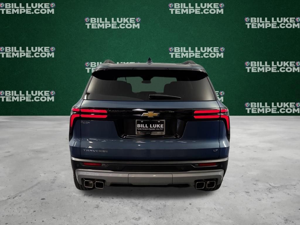 Used 2024 Chevrolet Traverse LT image 8