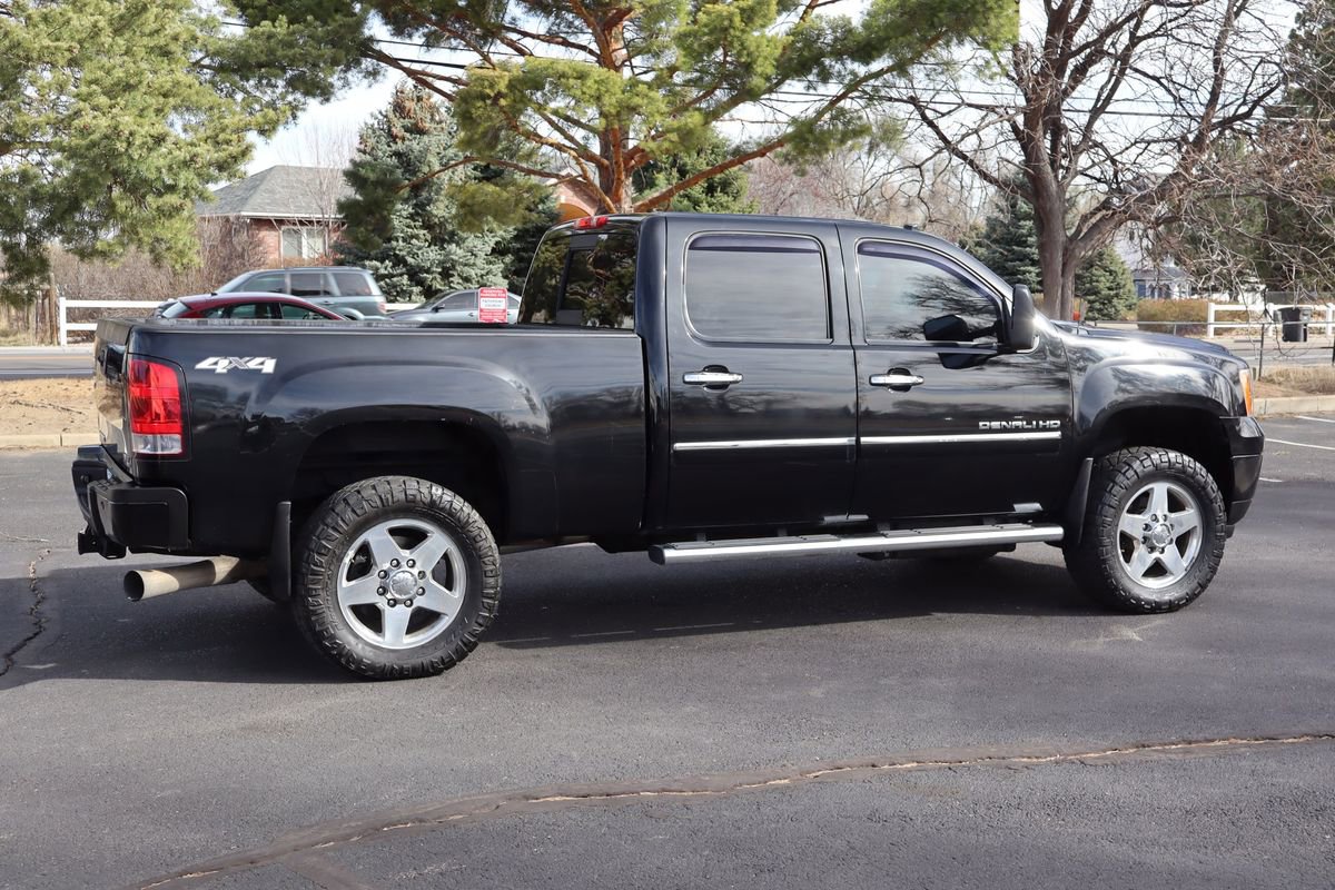 Used 2014 GMC Sierra 2500 Denali image 4