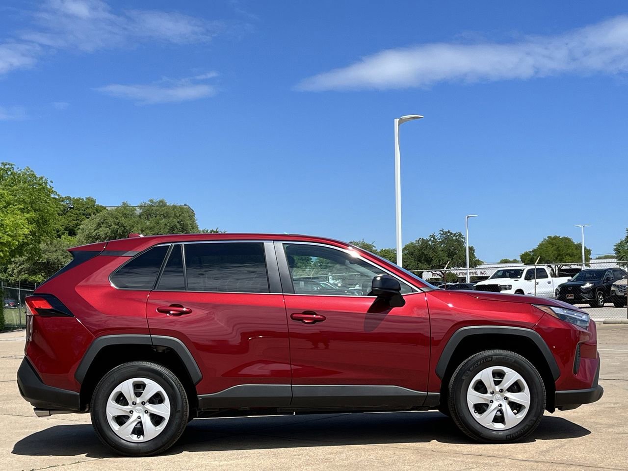 Used 2025 Toyota RAV4 LE image 3