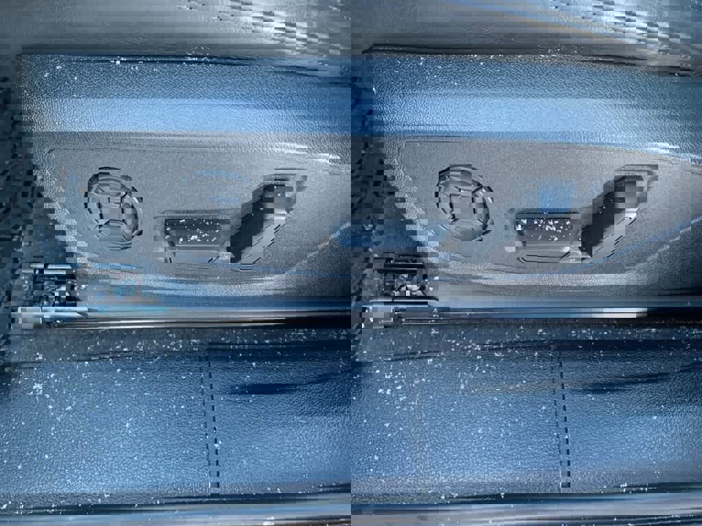 Used 2024 Audi Q3 2.0T Premium image 25