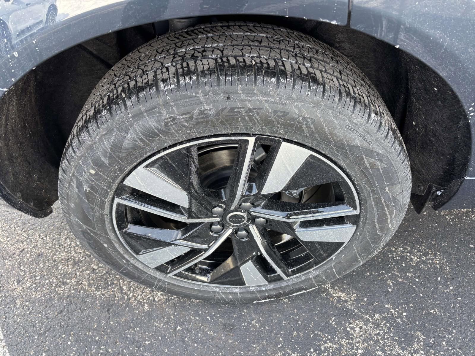 New 2026 Volvo XC60 B5 Plus w/ Protection Package Premier image 10