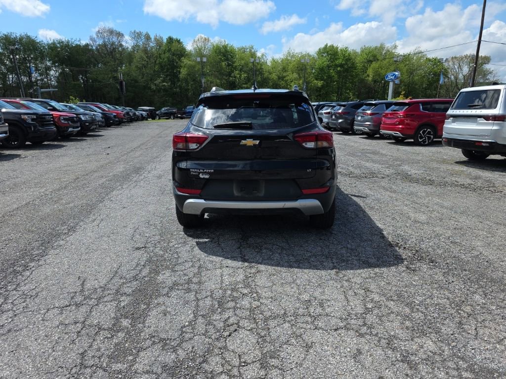 Used 2023 Chevrolet TrailBlazer LT w/ Convenience Package AWD/4WD image 7