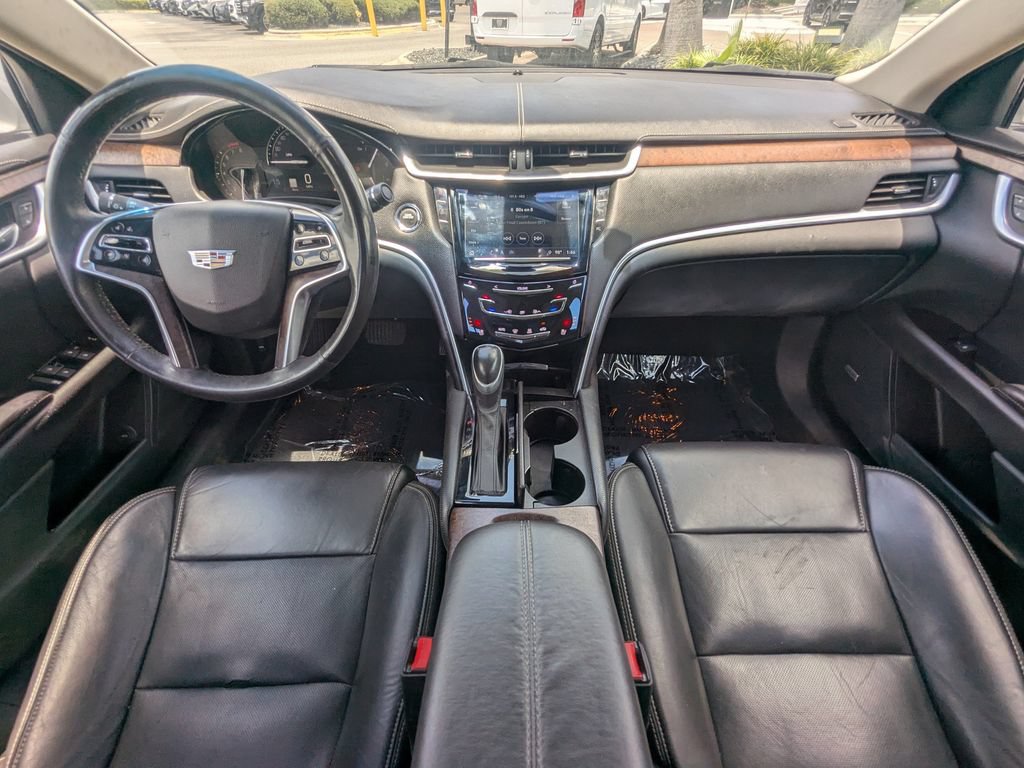 Used 2018 Cadillac XTS Luxury FWD image 2