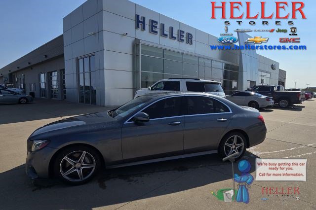 Used 2017 Mercedes-Benz E 300 4MATIC image 1
