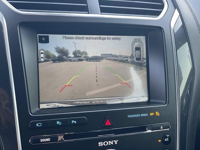 Used 2018 Ford Explorer Platinum image 13
