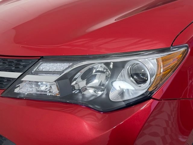 Used 2015 Toyota RAV4 Limited w/ Technology Package AWD/4WD image 12